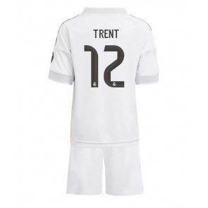 Real Madrid Alexander-Arnold #12 Hjemmebanetrøje Børn 2025-26 Kortærmet (+ Korte bukser)